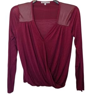 3/$15 Charlotte Russe Burgandy Multimedia Blouse Size Xs